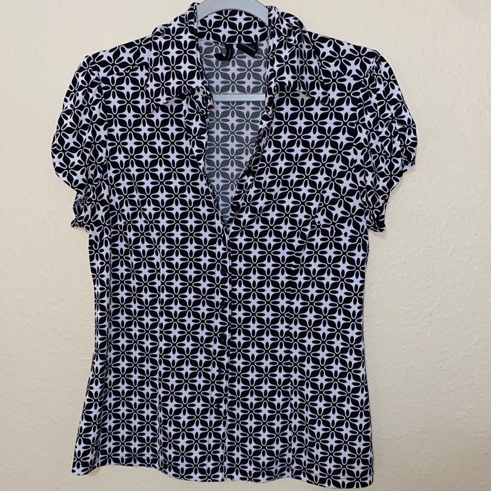 Patterned button-up